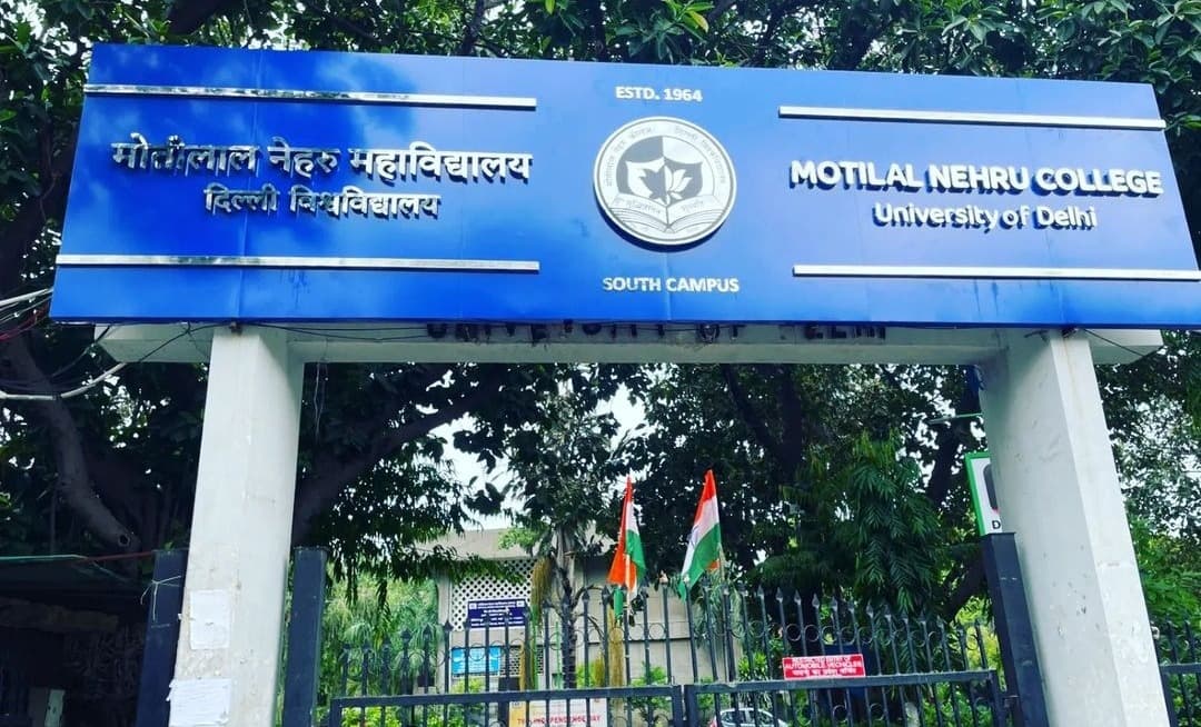 Motilal Nehru Evening College-image
