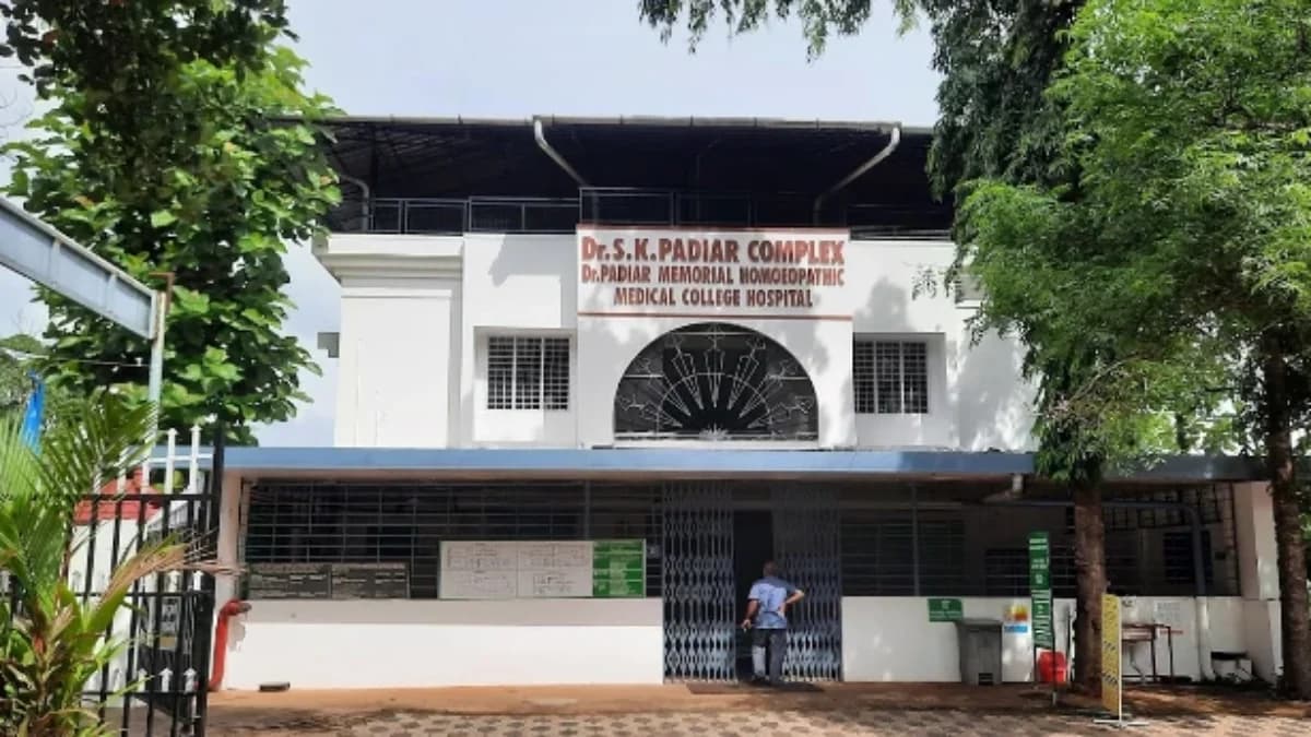 Dr. Padiyar Memorial Homoeopathic Medical College Chottanikkara-image