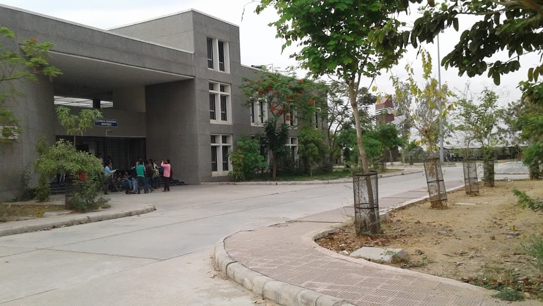 Government Engineering College Godhra-image
