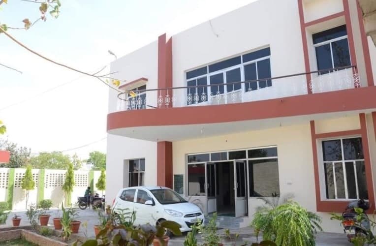 Peetamber Degree College