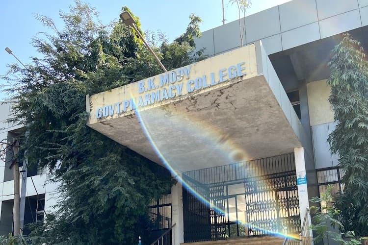 BK Mody Government Pharmacy College-image