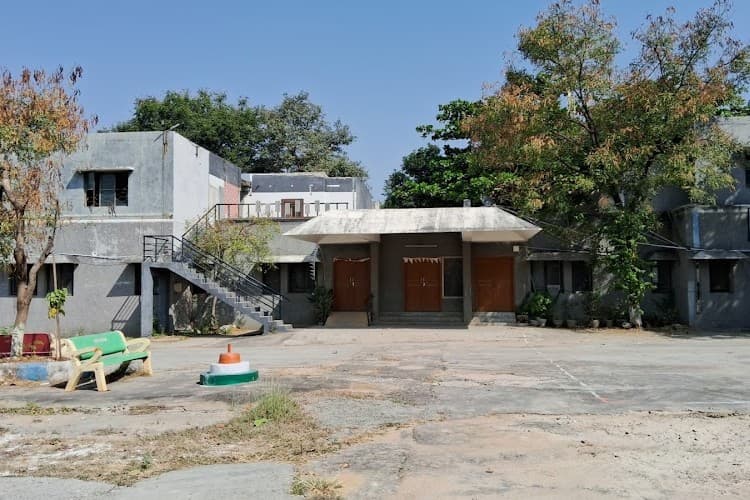 Roda Mistry College of Social Work and Research Centre-image