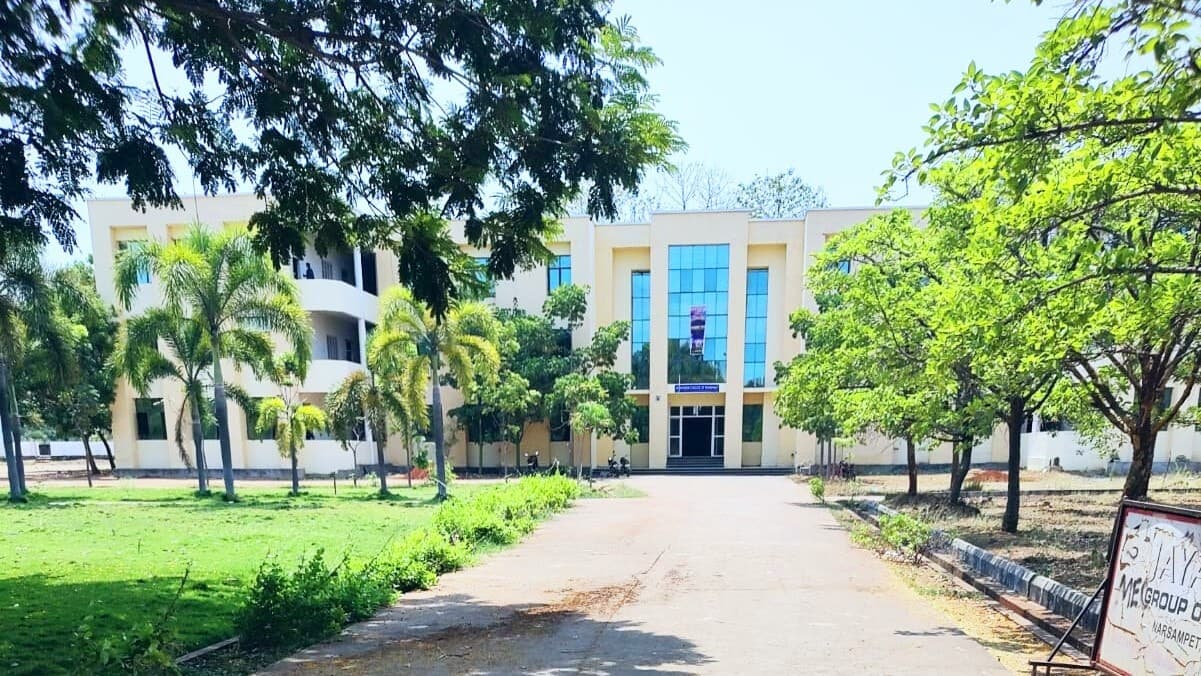 Jayamukhi College of Pharmacy-image