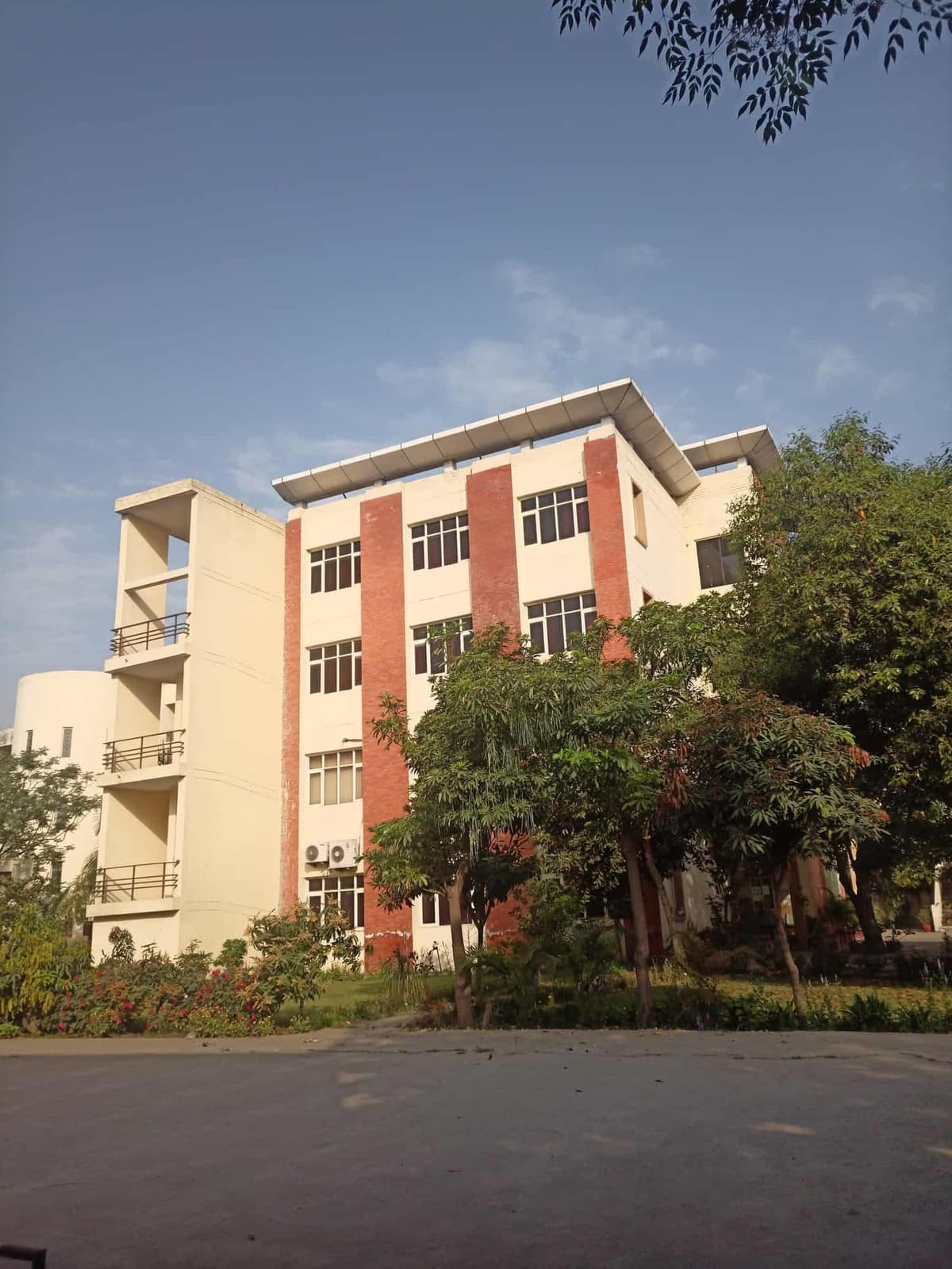 KCL-ILS-gallery-image-2