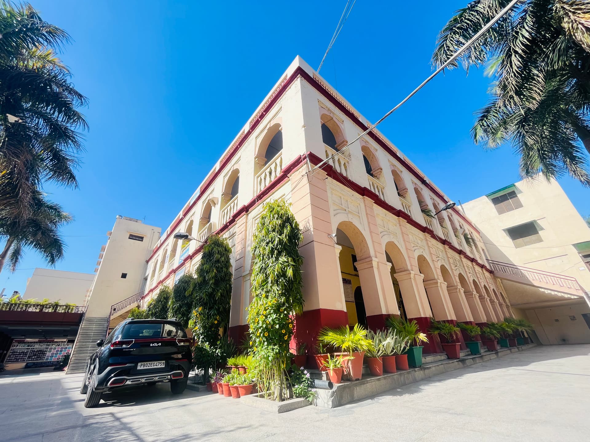 DAV College Amritsar-image