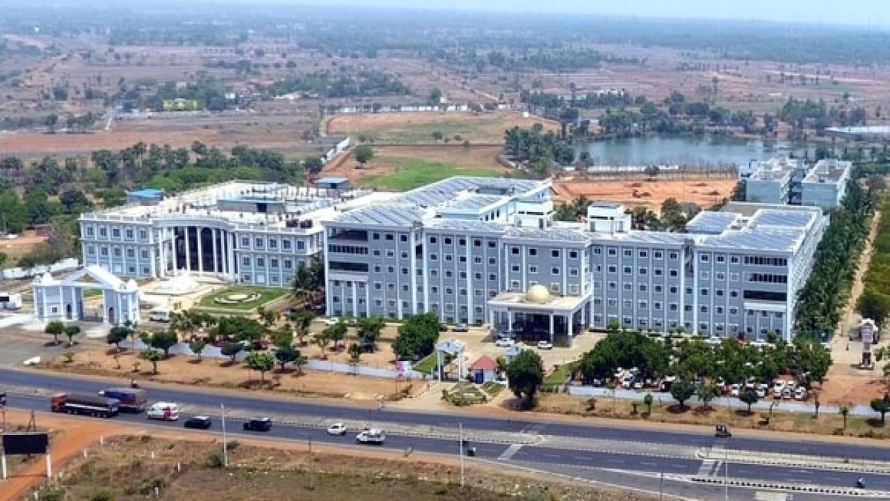 GSLMC Rajahmundry-image