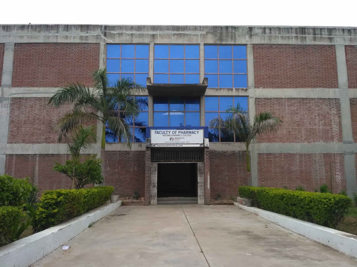 Nootan Pharmacy College-image