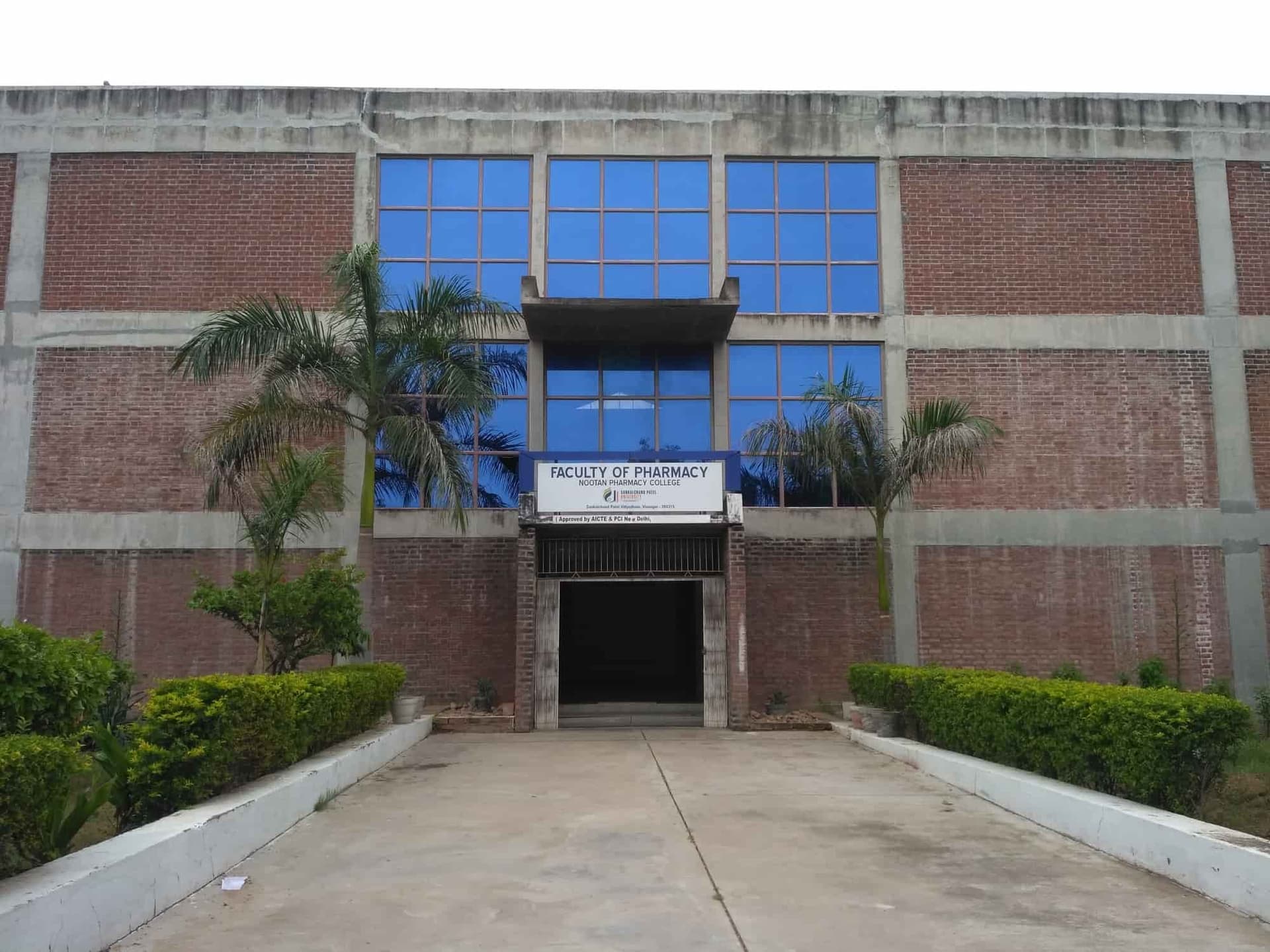Nootan Pharmacy College-image