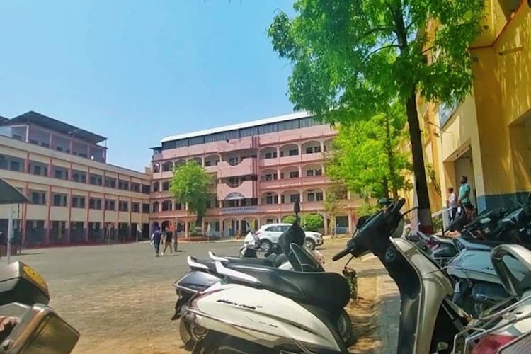 Shri Guru Nanak Mahila Mahavidyalaya-image