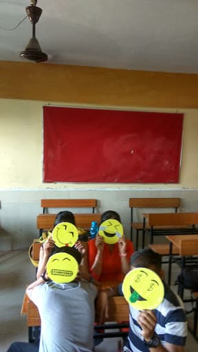 Bonnie Foi College-gallery-image-7