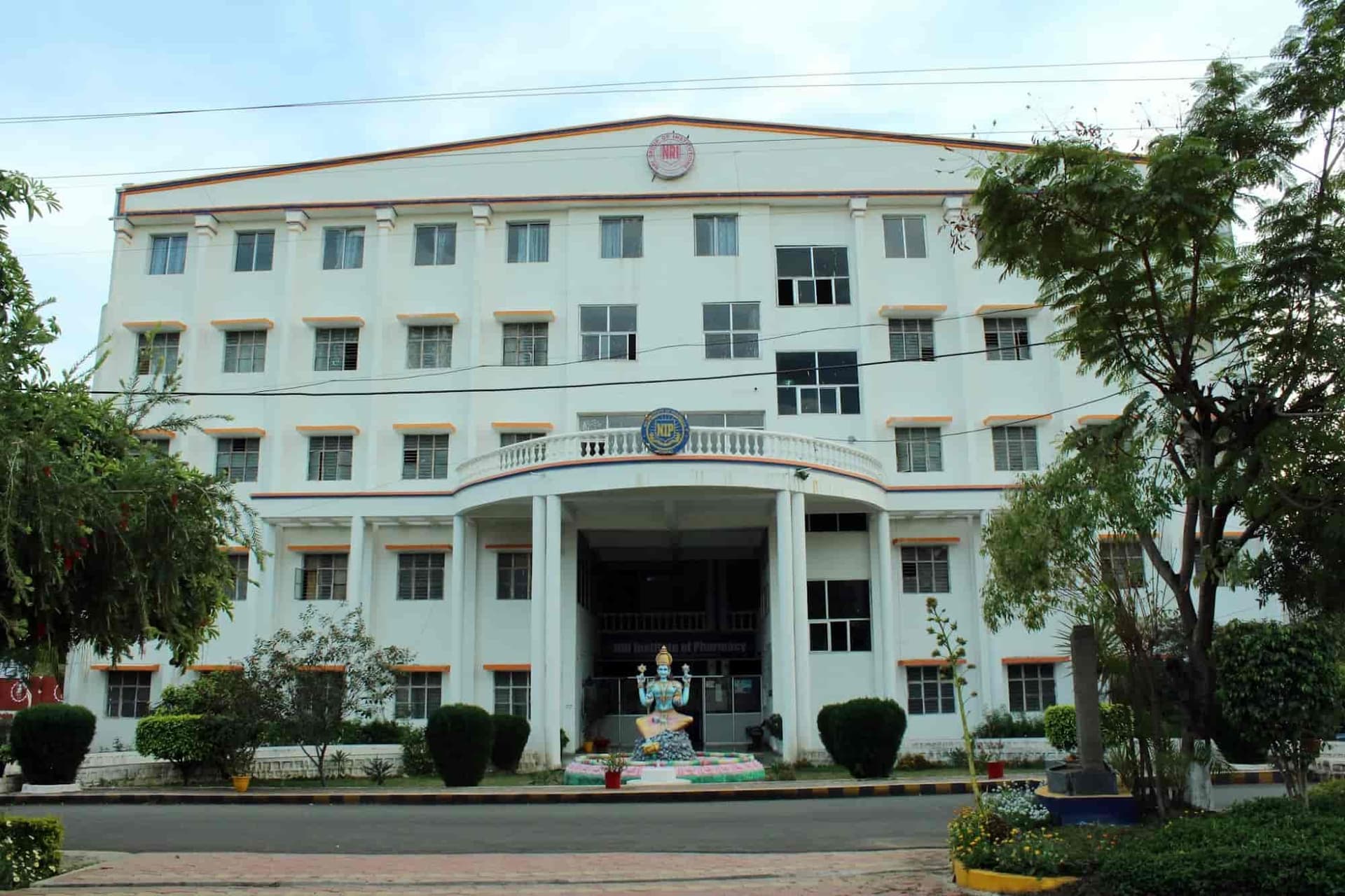 NRI Institute Of Pharmaceutical Sciences-image