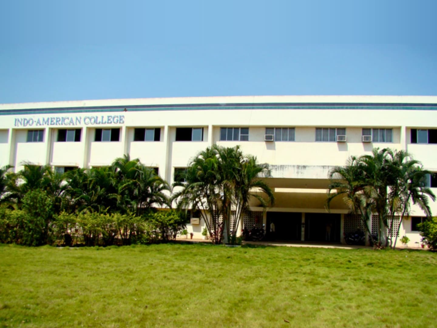 Indo American College-image