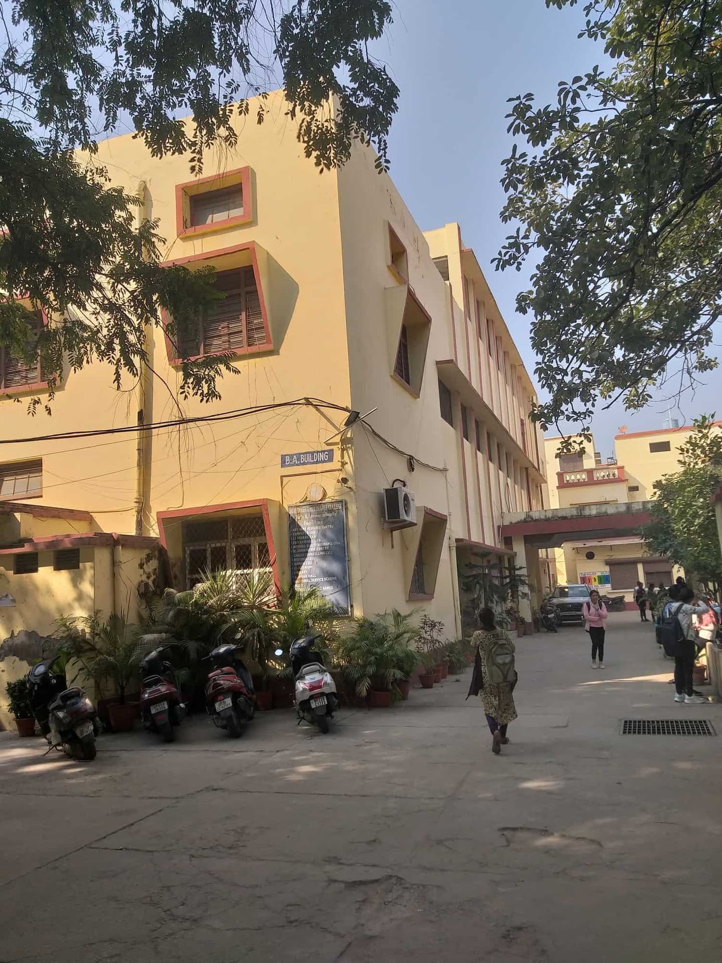 Jagat Taran Girls Degree College-image