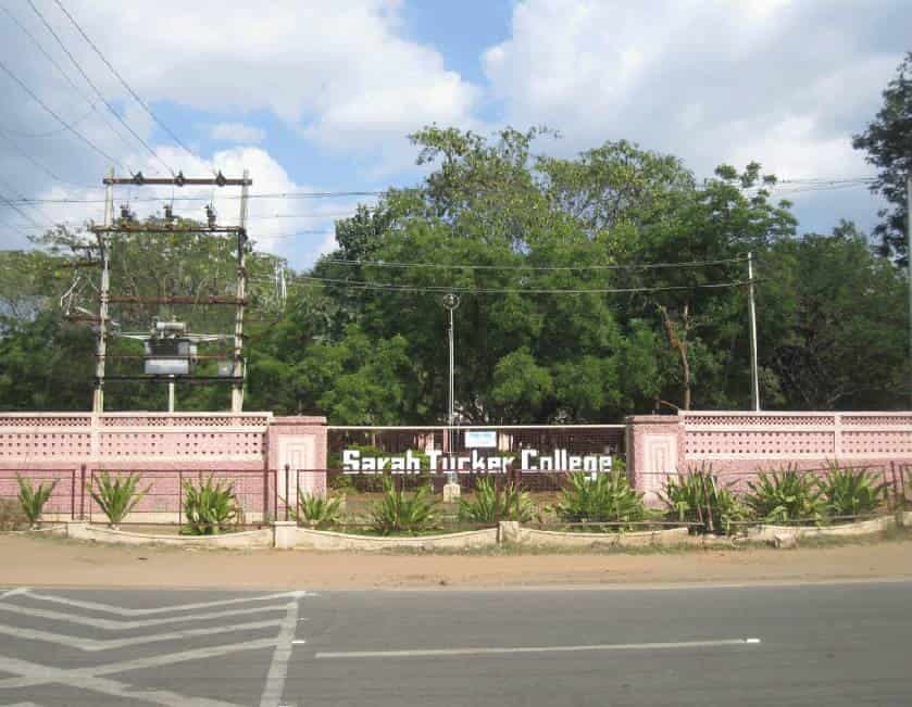 Sarah Tucker College-image