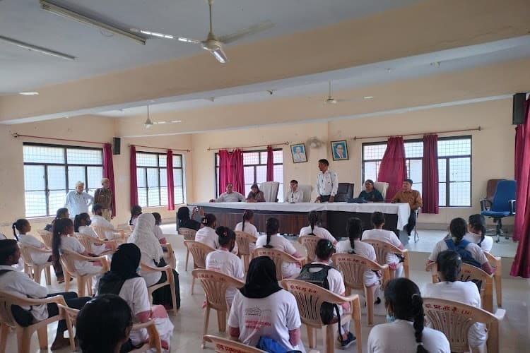 Paramhans Degree College-image