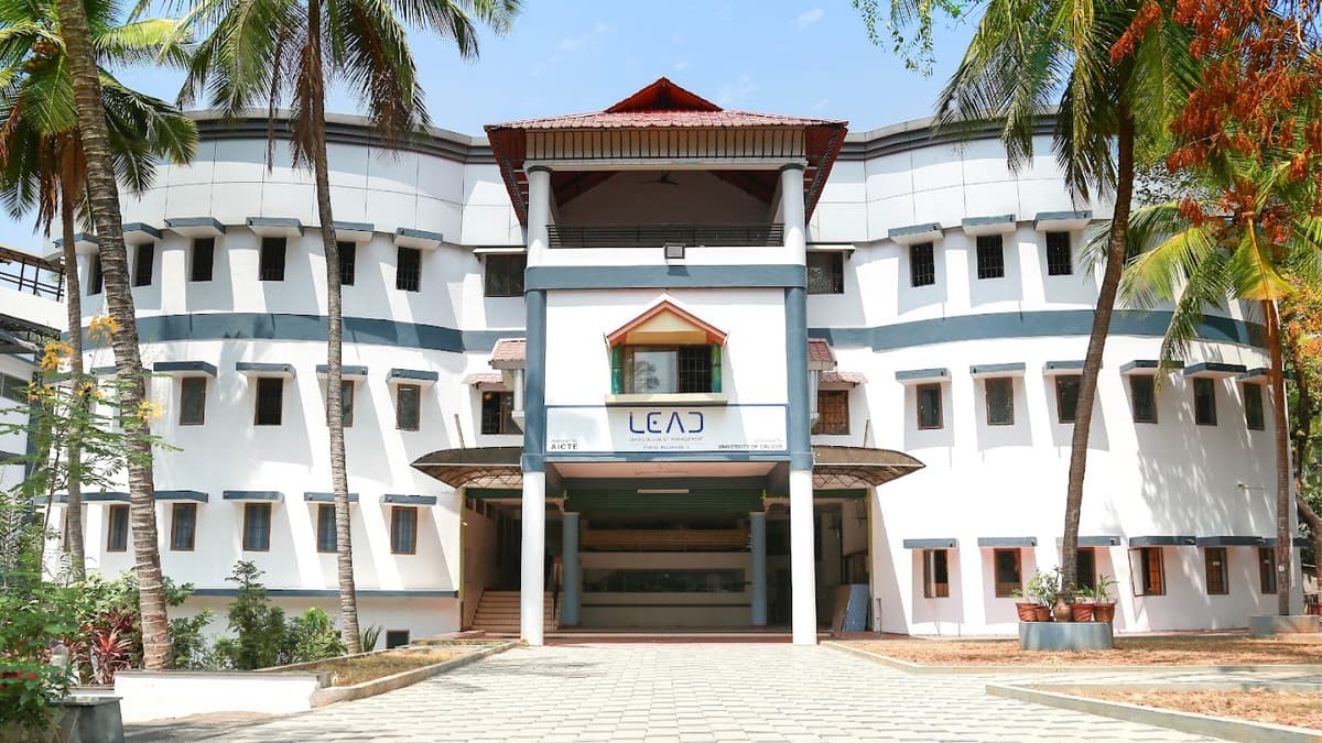 LEAD School of Business-gallery-image-1