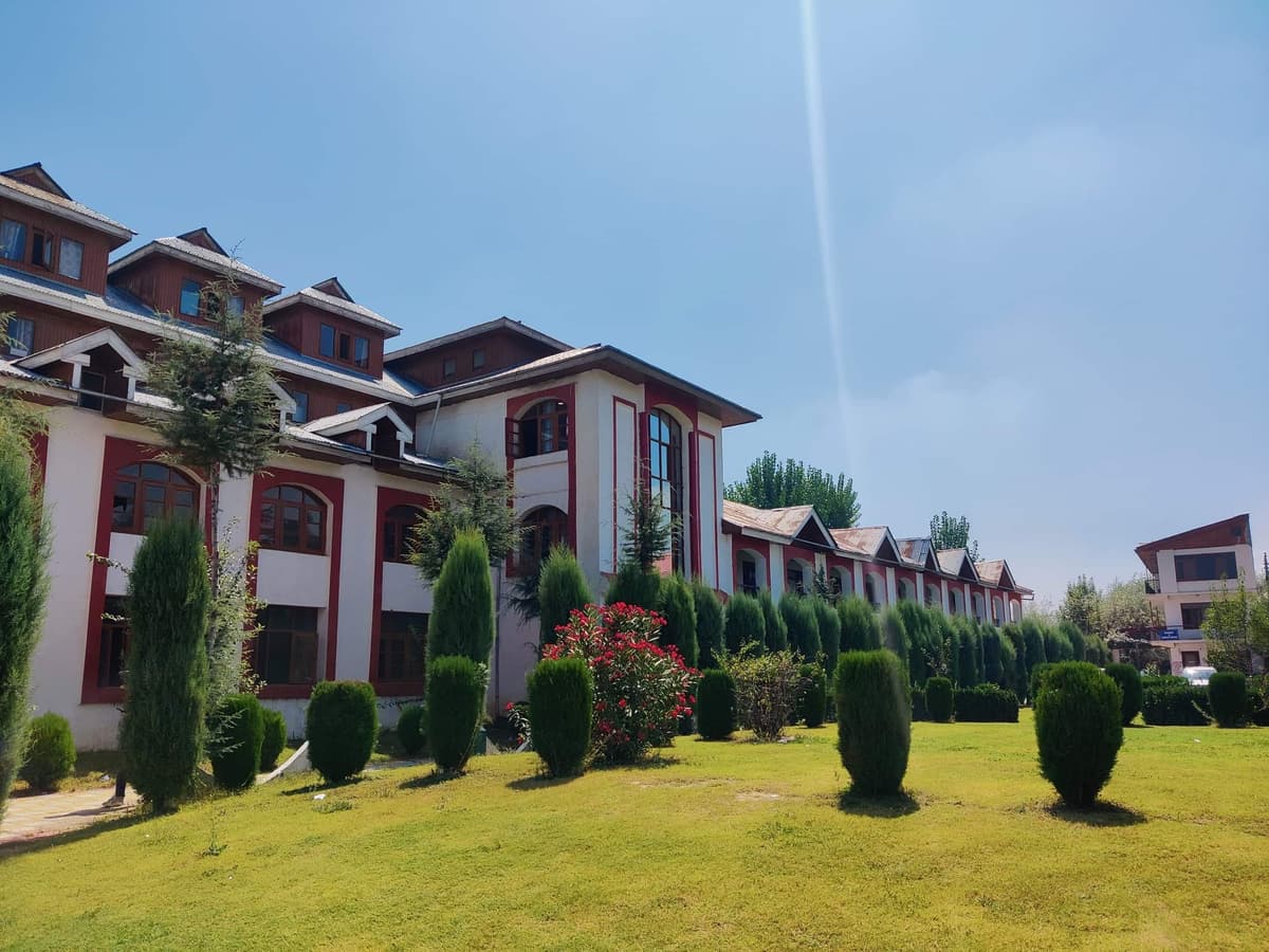 SEM College of Education-gallery-image-3