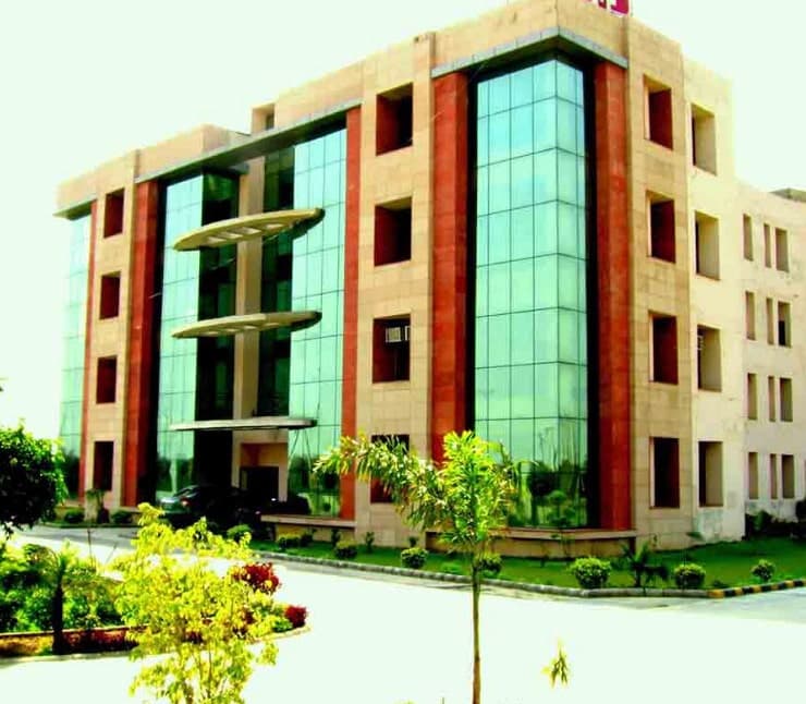 BBS Institute of Pharmaceutical and Allied Sciences Greater Noida-gallery-image-1