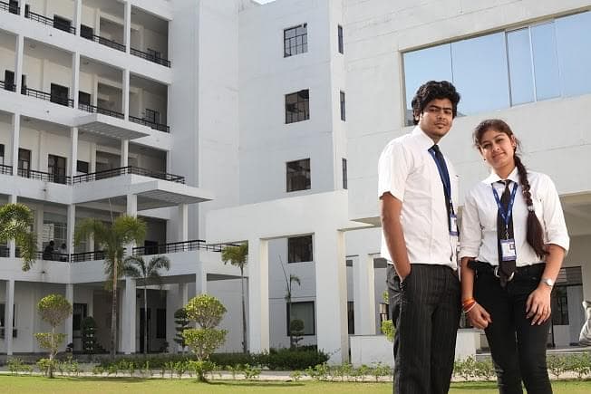 AXIS Institute of Fashion Technology