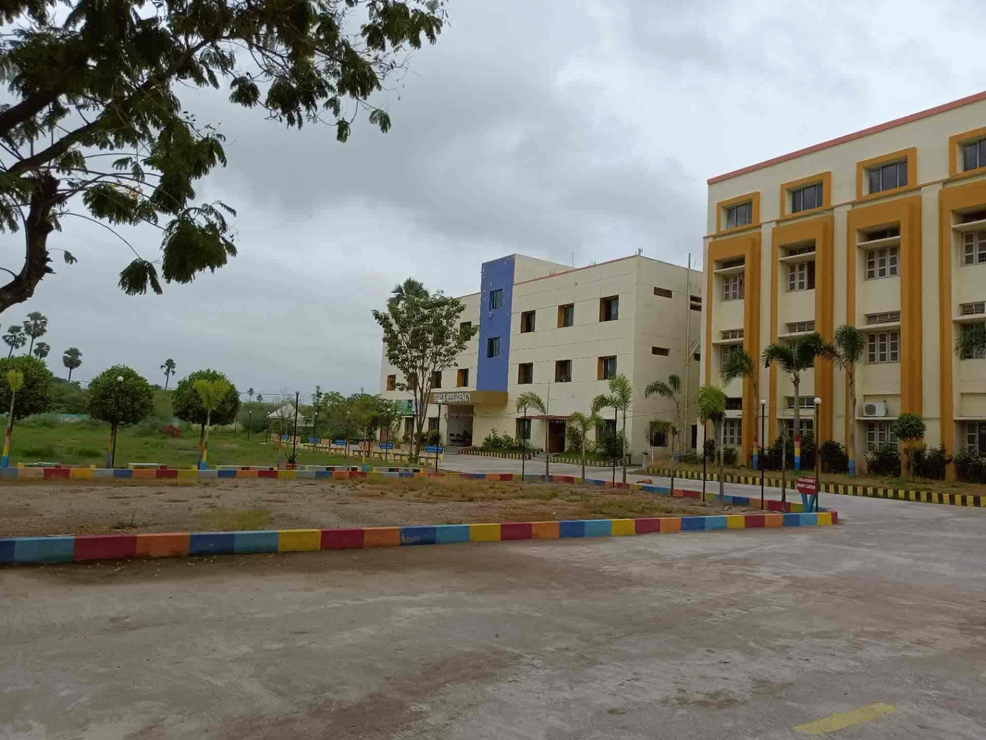 Talla Padmavathi College of Pharmacy-image
