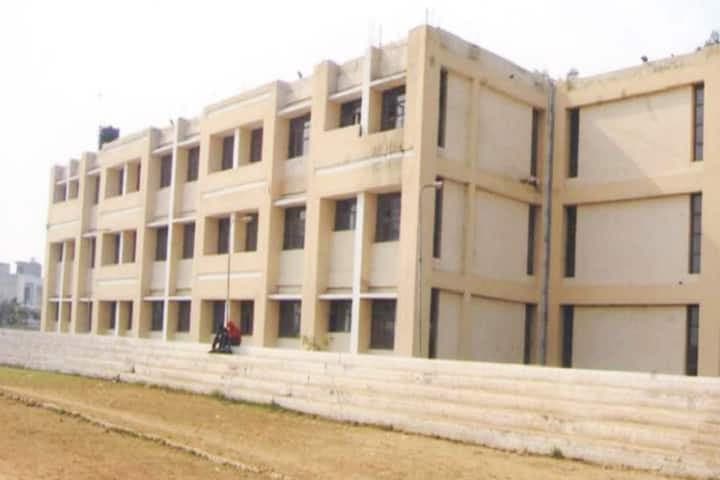 IKGPTU Campus Dinanagar-image