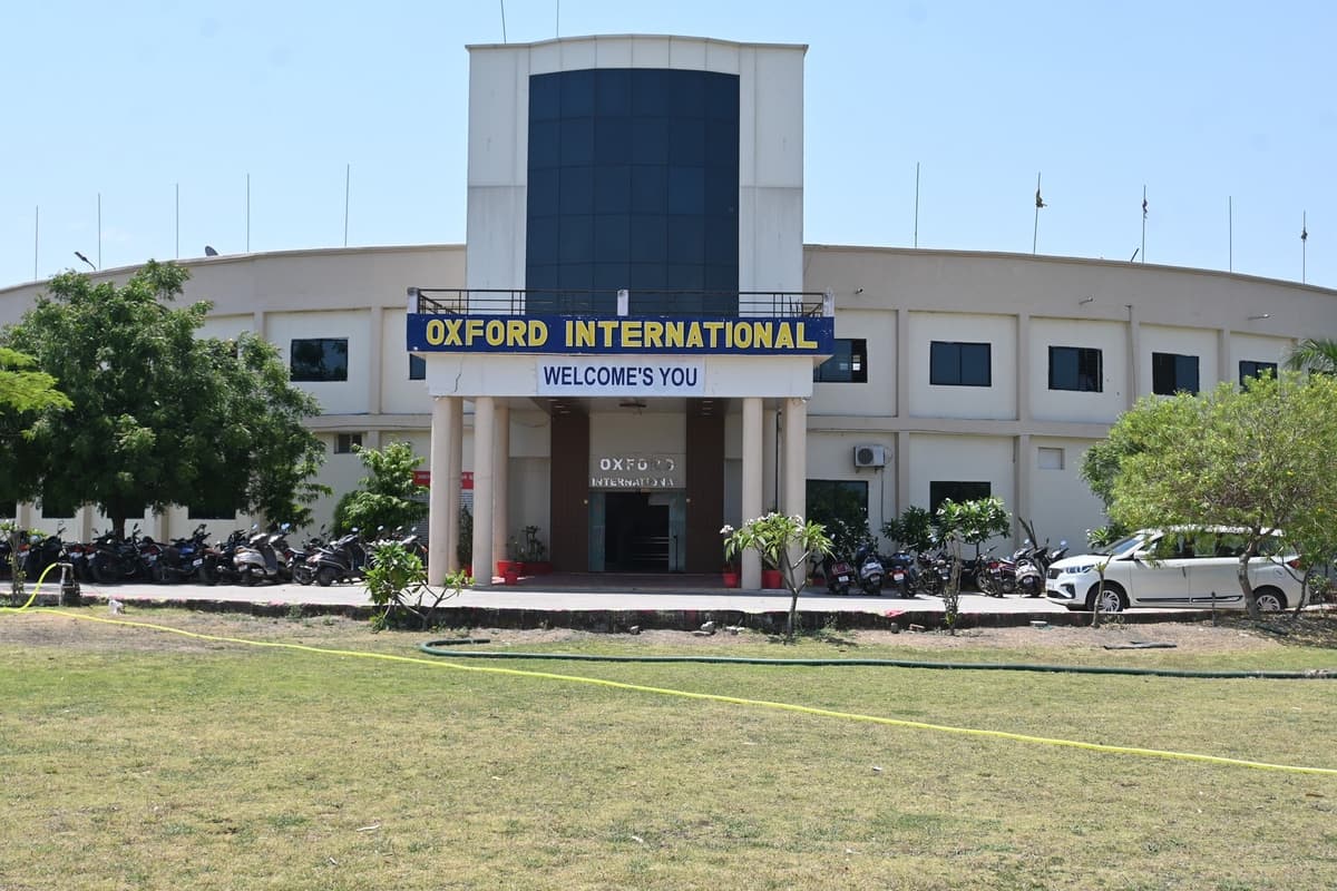 Oxford International College-gallery-image-2