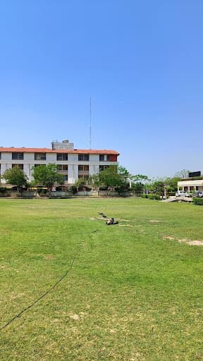 AHS Business School-gallery-image-5