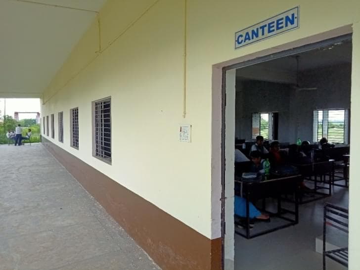 Shri Santan Pal Singh Pharmacy College-image