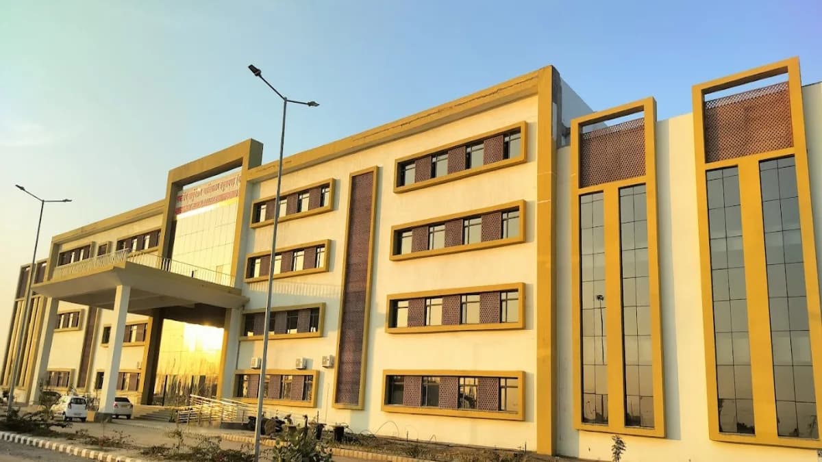 Government Medical College Bharatpur-image