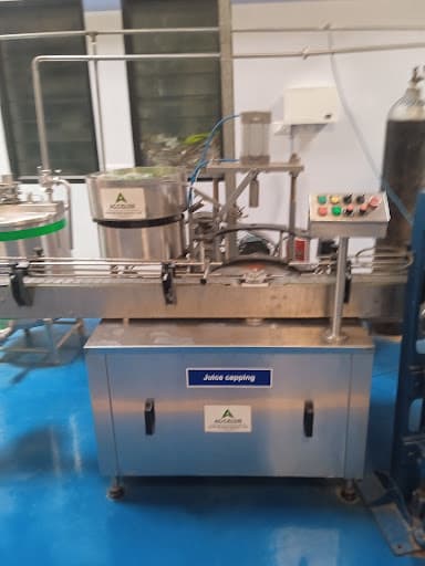 NIFTEM-T-gallery-image-7