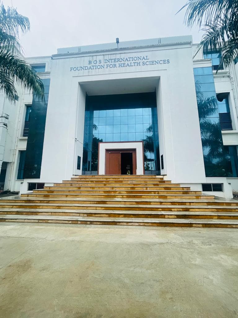BGS Nursing College-image