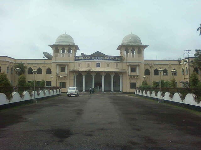 MBB College-gallery-image-2