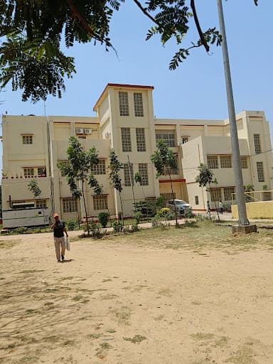 Munger University-gallery-image-7