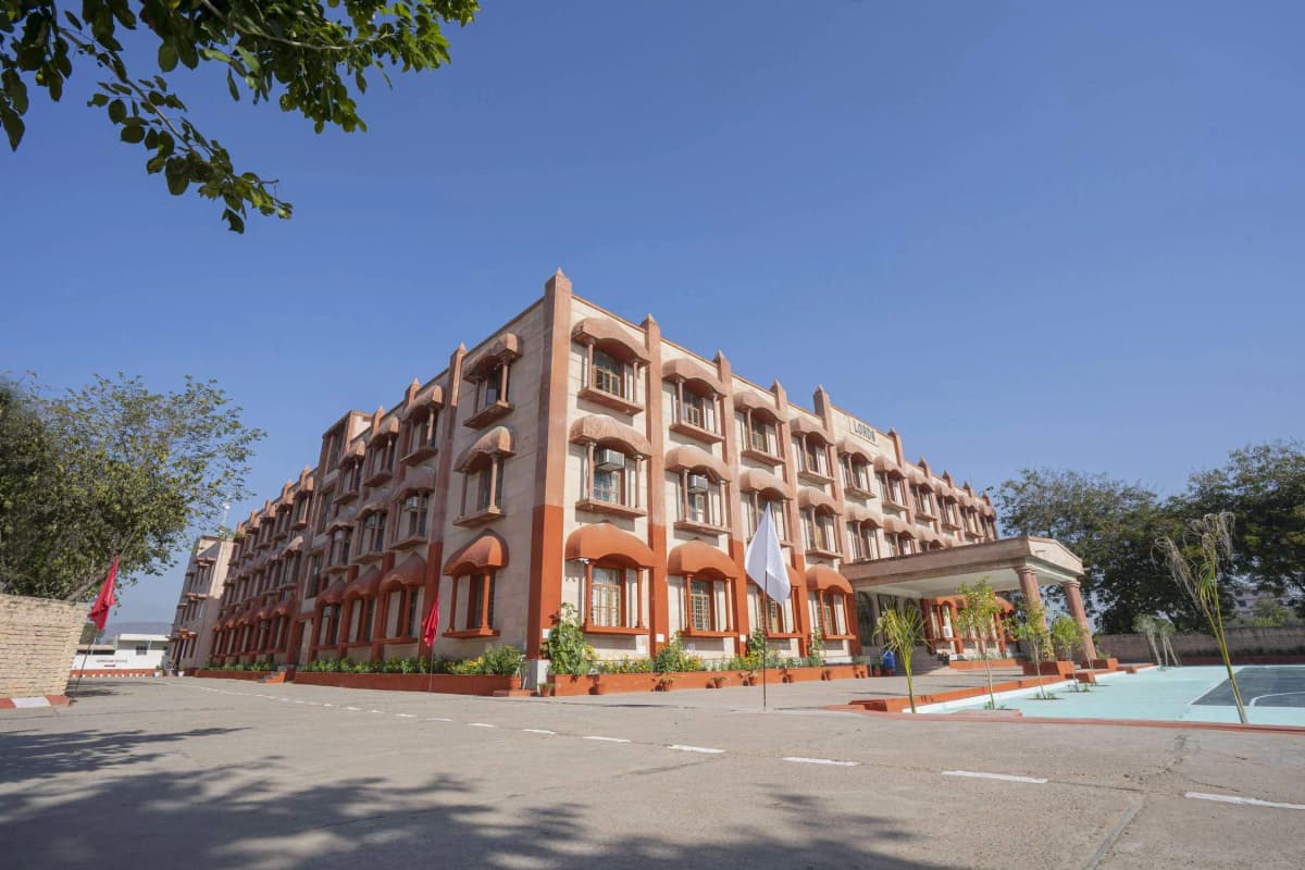 LORDS UNIVERSITY-gallery-image-2