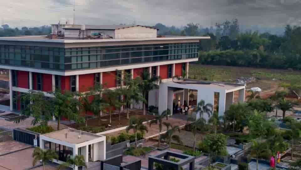 KK Modi University-image