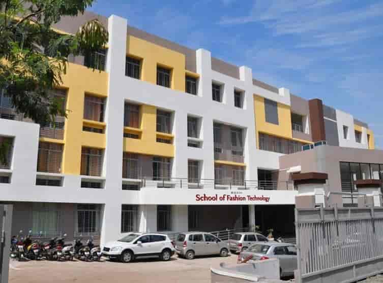 School of Fashion Technology-gallery-image-1