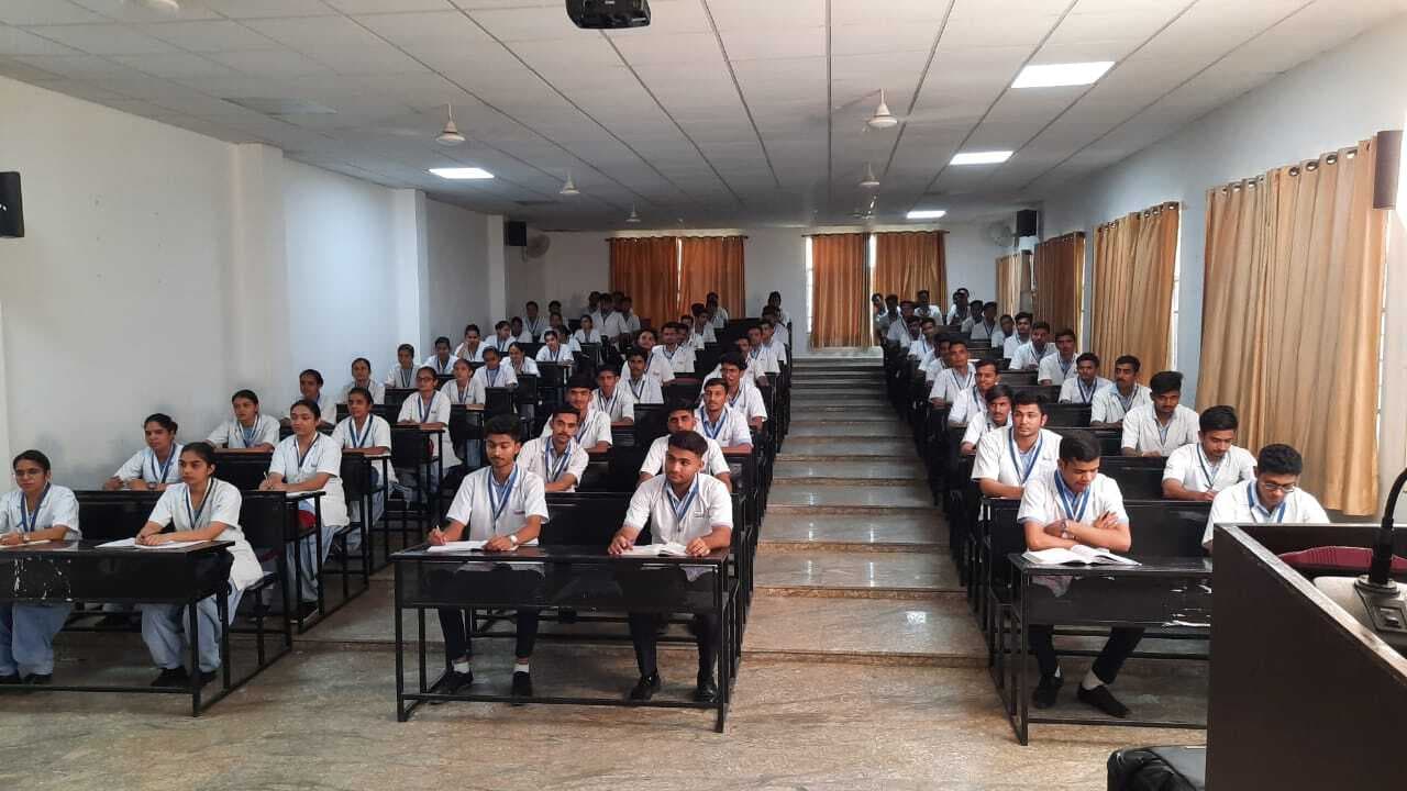Geetanjli College of Nursing-image