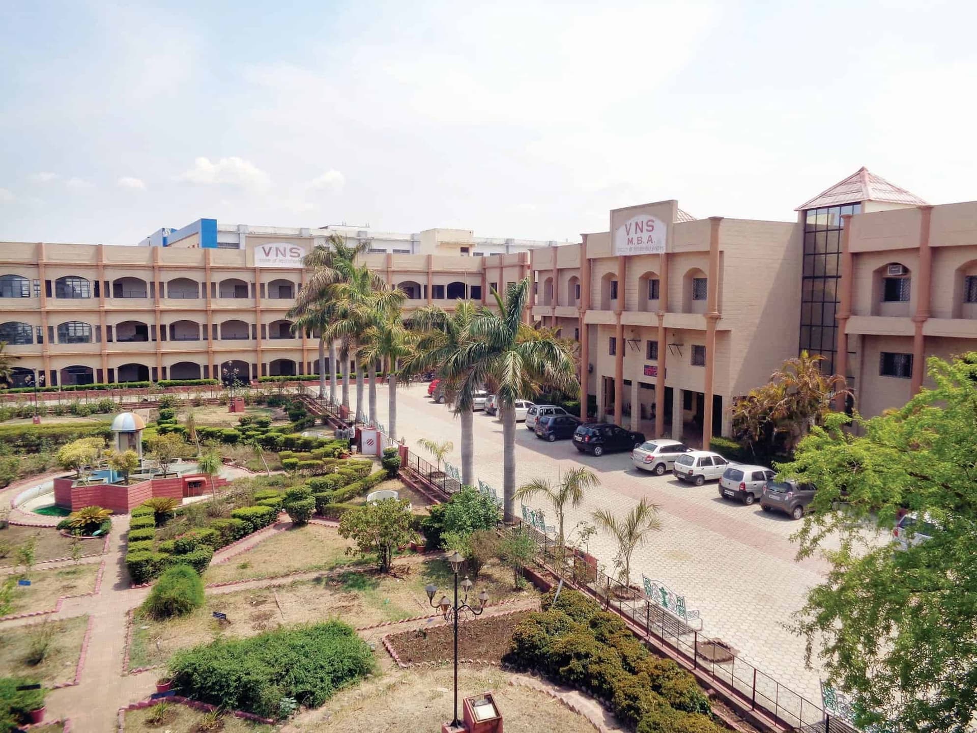 VNS Business School-image