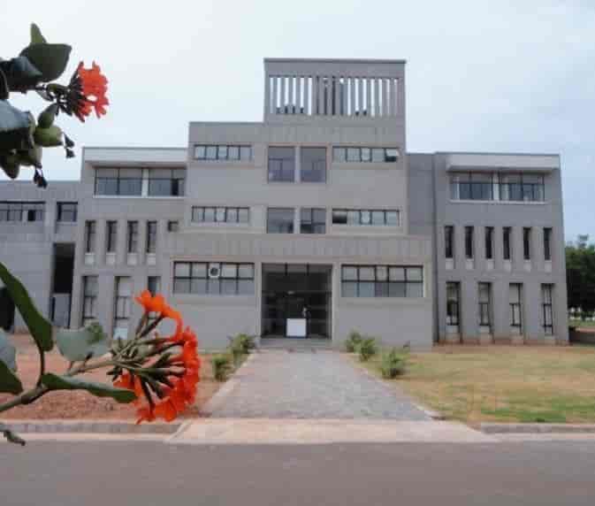 KPR School of Business Arasur-image