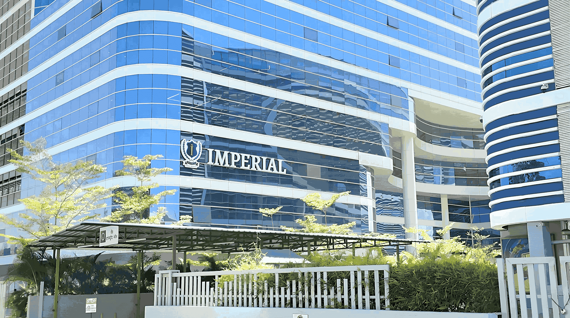 Imperial School of Banking and Management Studies-image
