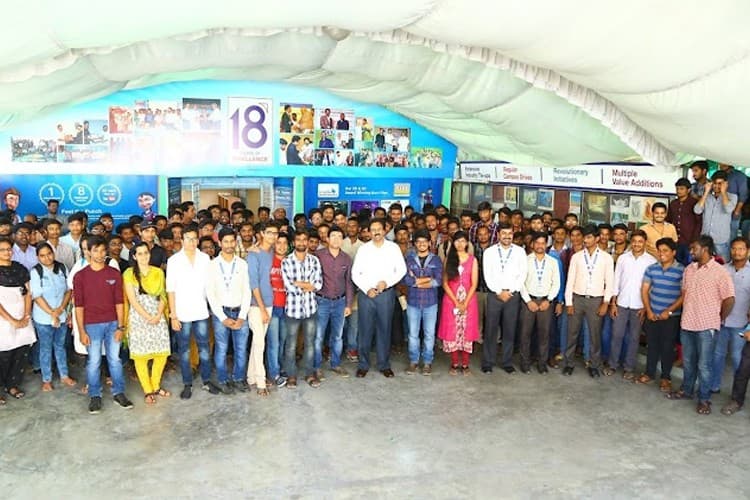 Creative Multimedia College of Fine Arts-image