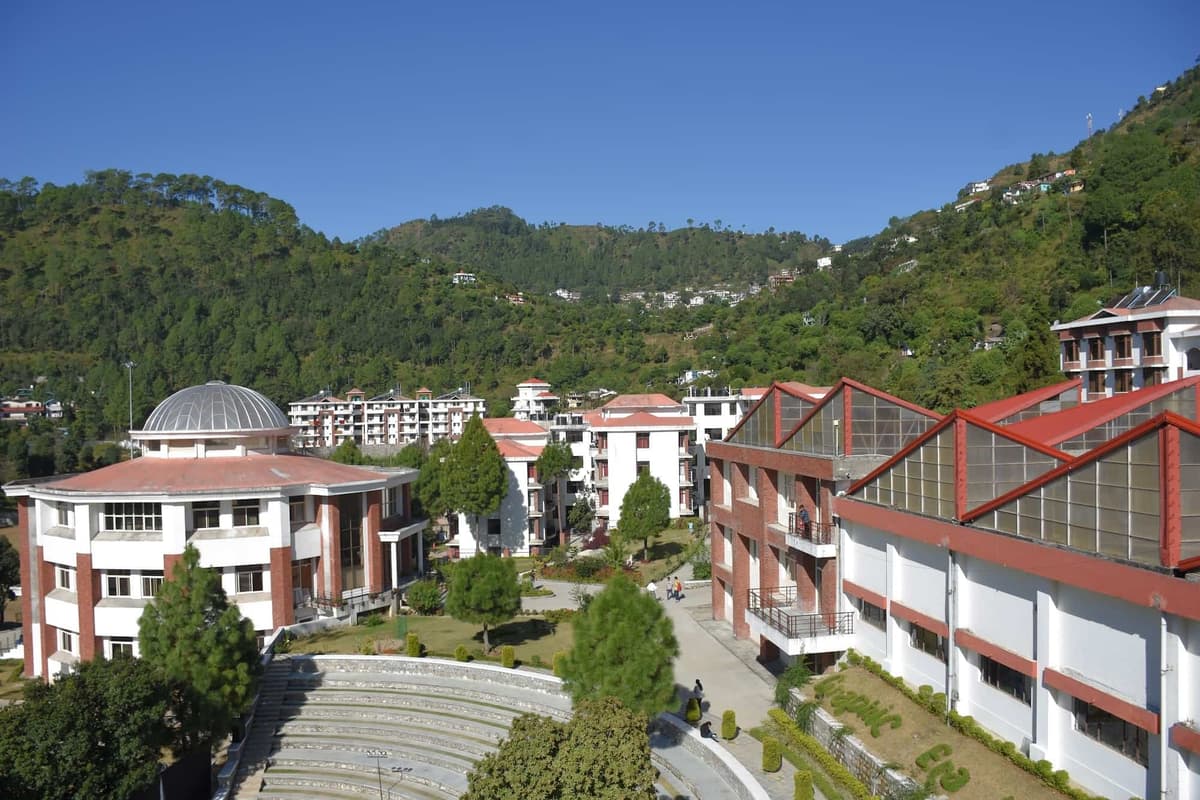 Graphic Era Hill University Bhimtal Campus, School of Management-gallery-image-4