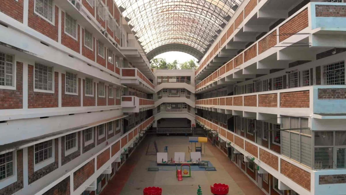 Excel Business School-gallery-image-2