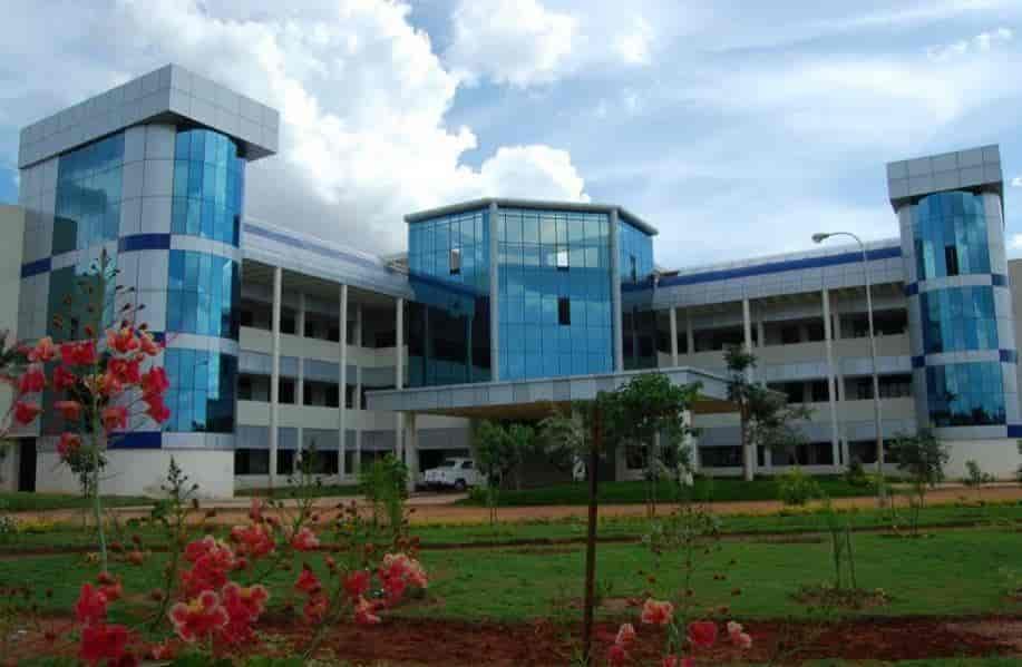 Ponnaiyah Ramajayam Engineering College-image