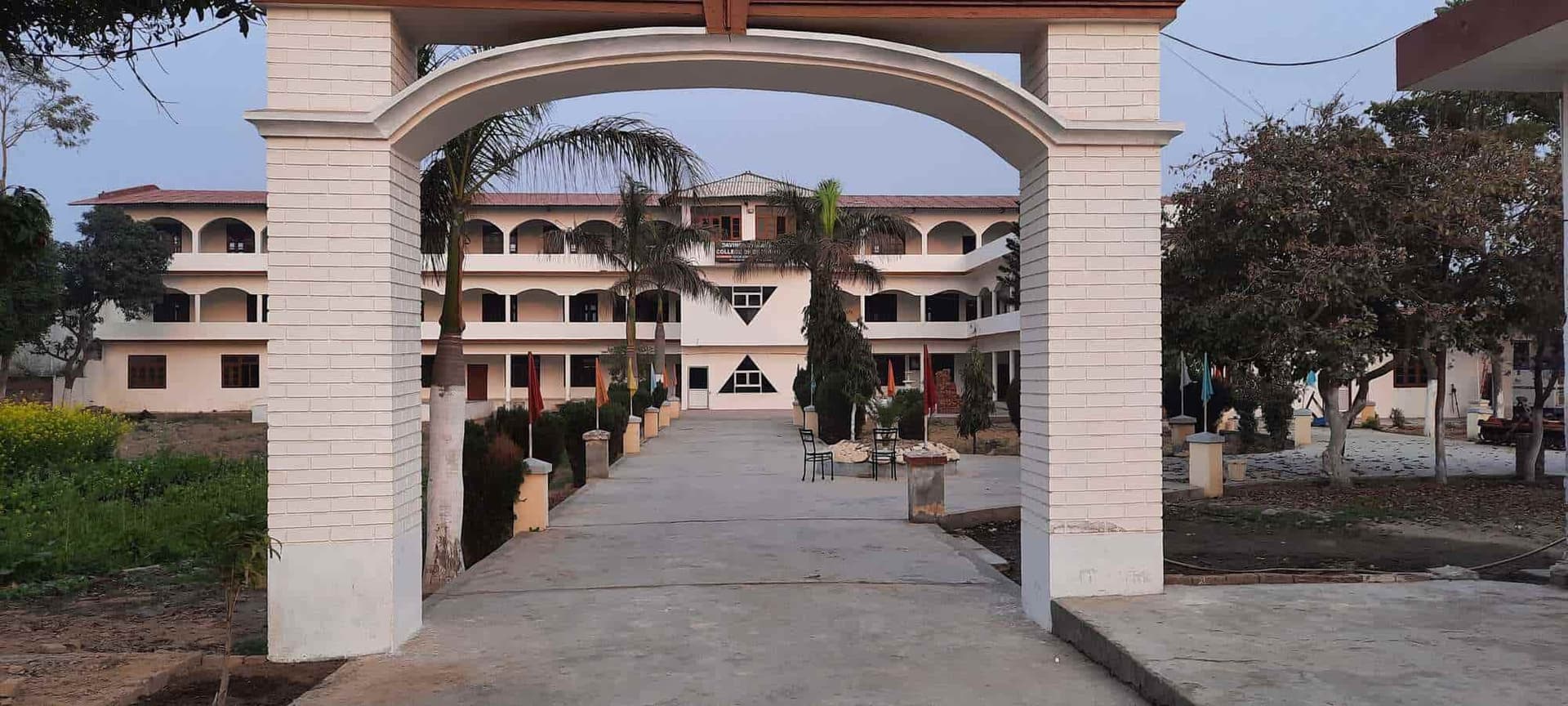 Maha Shiv Shakti School of Nursing-image