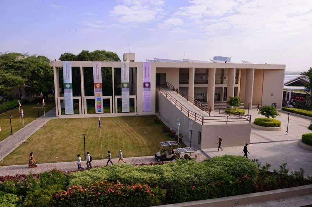 School of Liberal Studies-gallery-image-1