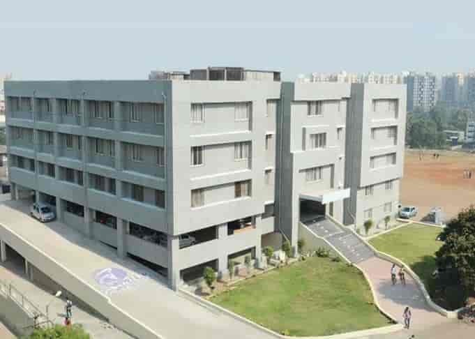 Vishwakarma Global Business School-image