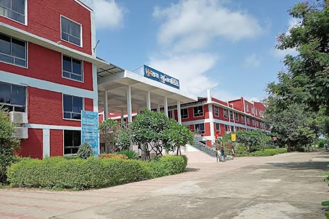 School of Law, Rai University-image