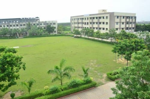 Shree Dhanvantary College of Post Graduate Business Management-image