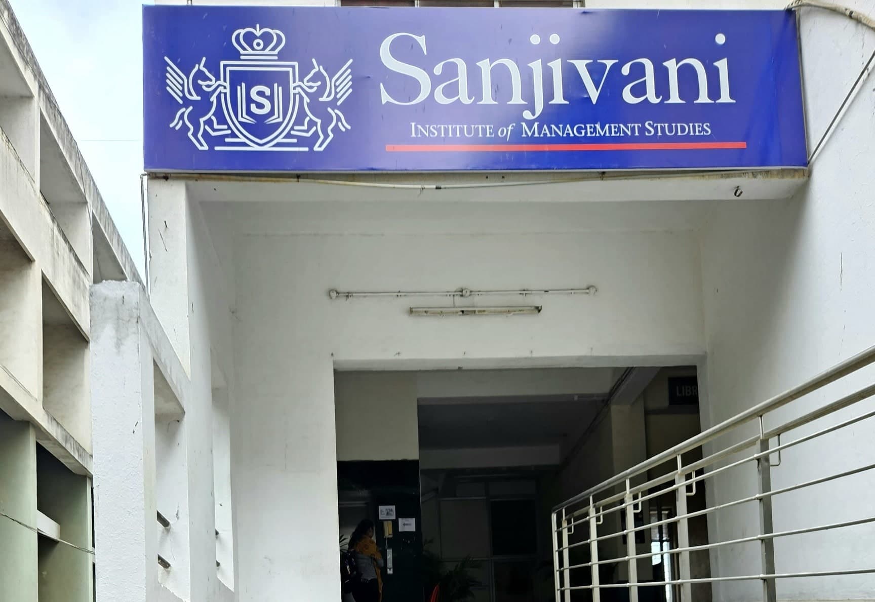 Sanjivani Institute of Management Studies-image